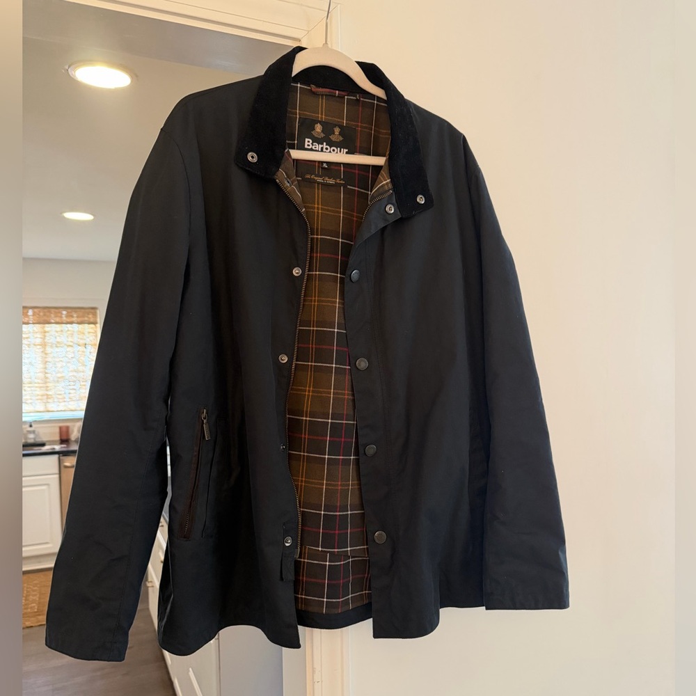 Barbour Men's Navy Jacket with Plaid Lining